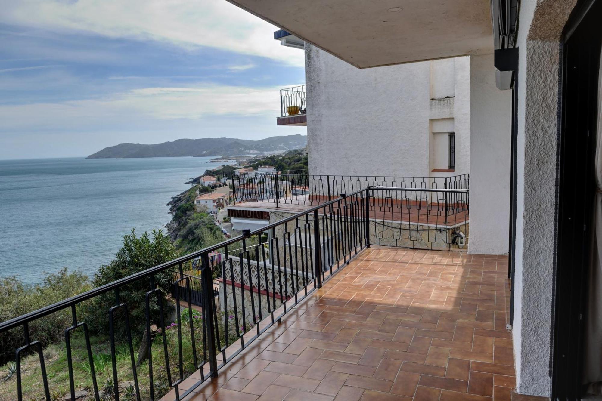 Apartamento Deluxe Cau Del Llop Llanca Exterior photo